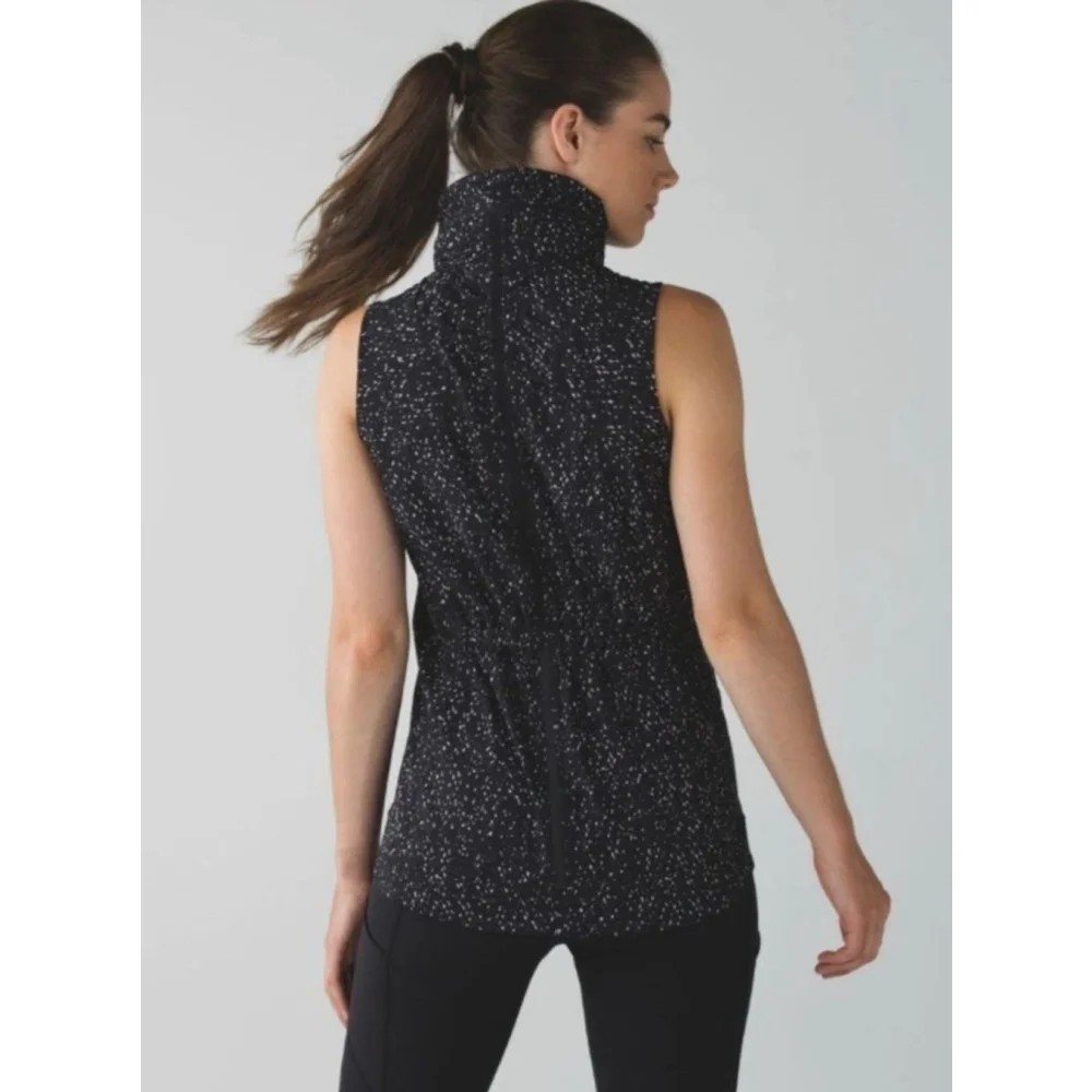 LULULEMON‎ Go The Distance Hooded Vest Butterfly Texture Mink Berry Black Size 6